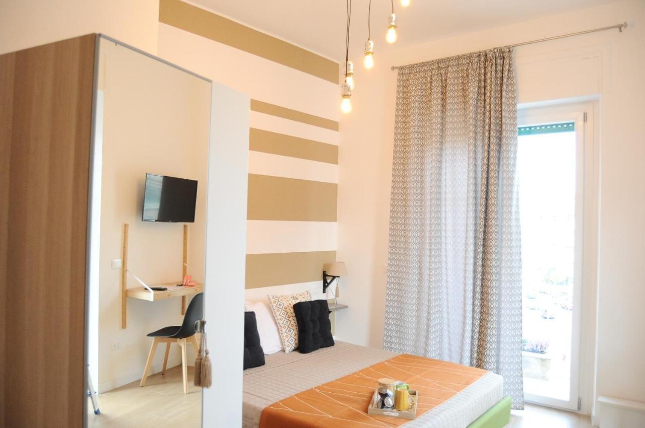 The Corner 180 Suite Козенца Экстерьер фото